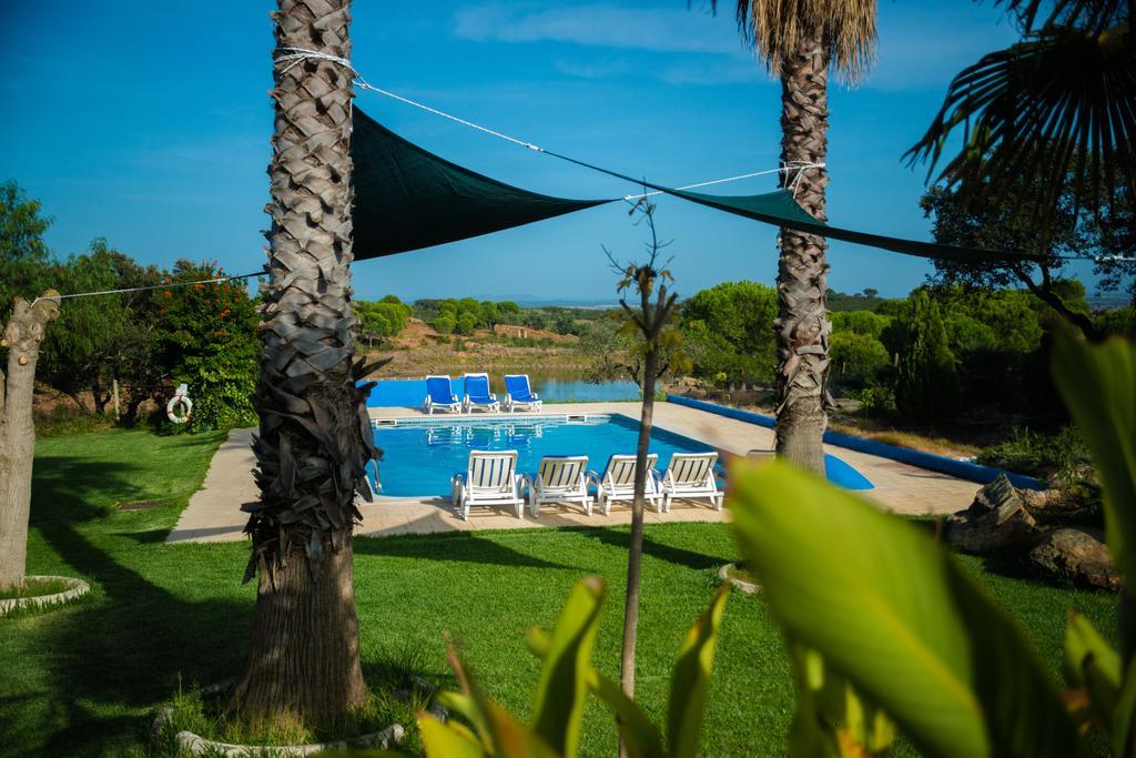 Monte Alerta Turismo Rural Hotel Monsaraz Bagian luar foto